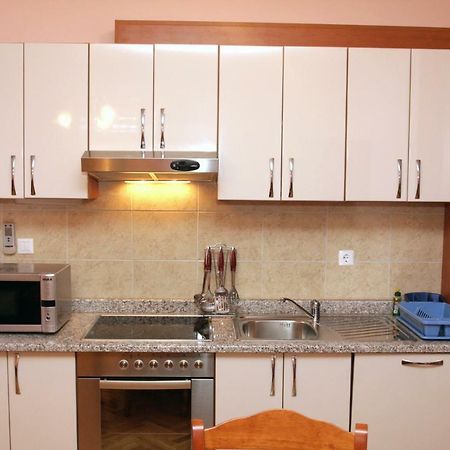 Apartmani Paula Макарска Екстериор снимка