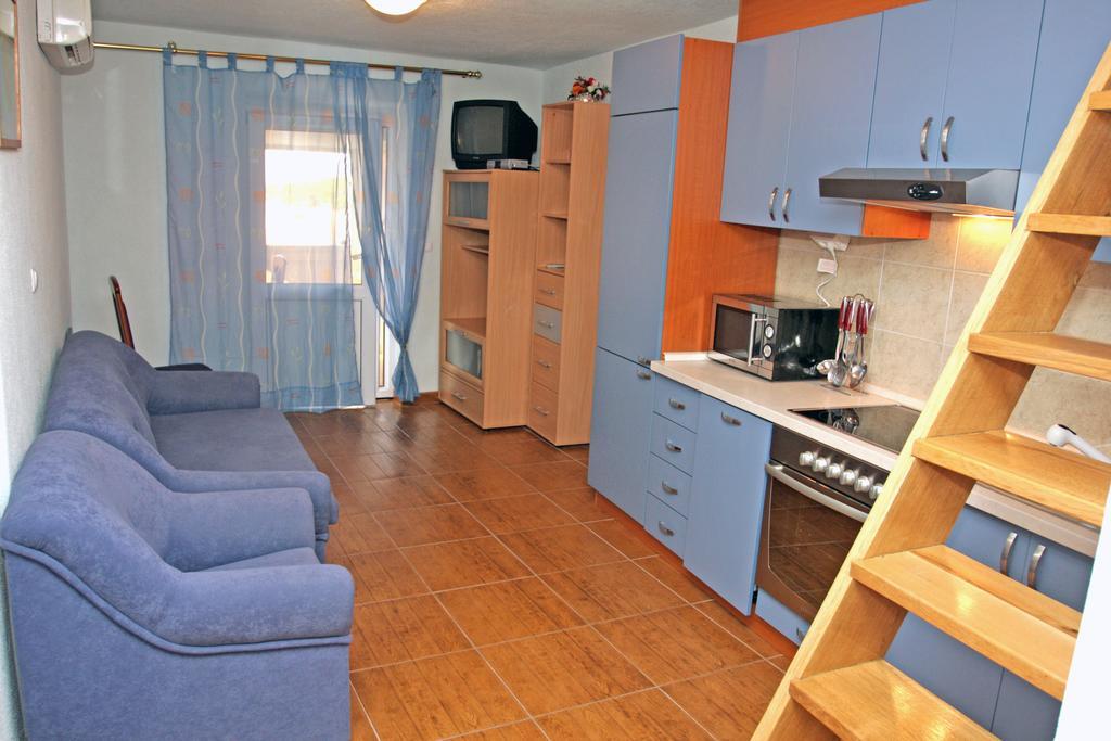 Apartmani Paula Макарска Екстериор снимка