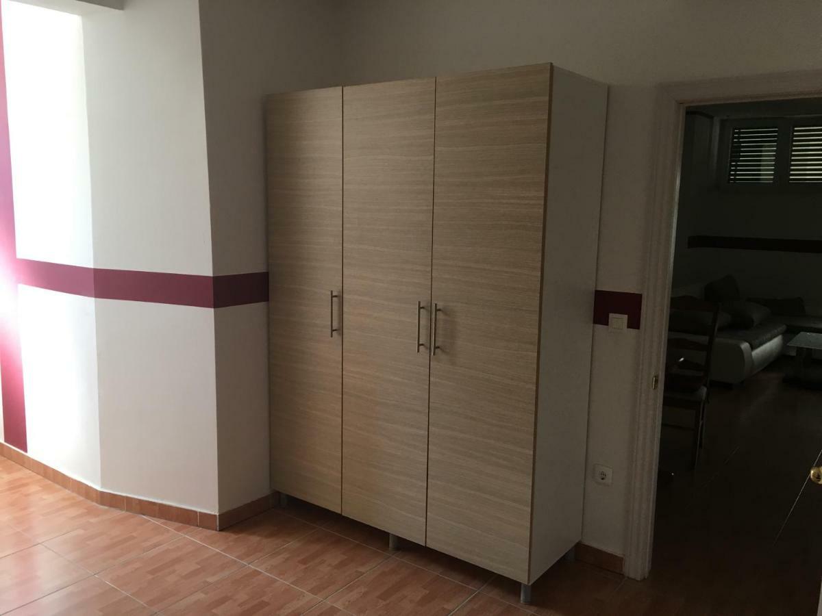 Apartmani Paula Макарска Екстериор снимка